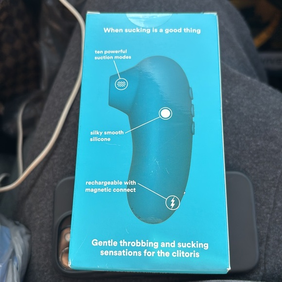 Hello Cake Sucker Toy - Picture 3 of 3